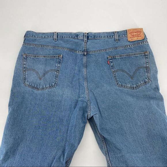 Levi's 550 Relaxed Fit light wash classic jeans size 50 x 30 - Picture 9 of 12